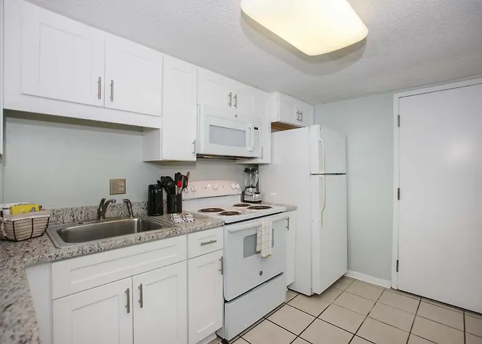 Apartment Surf And Racquet Club 402b